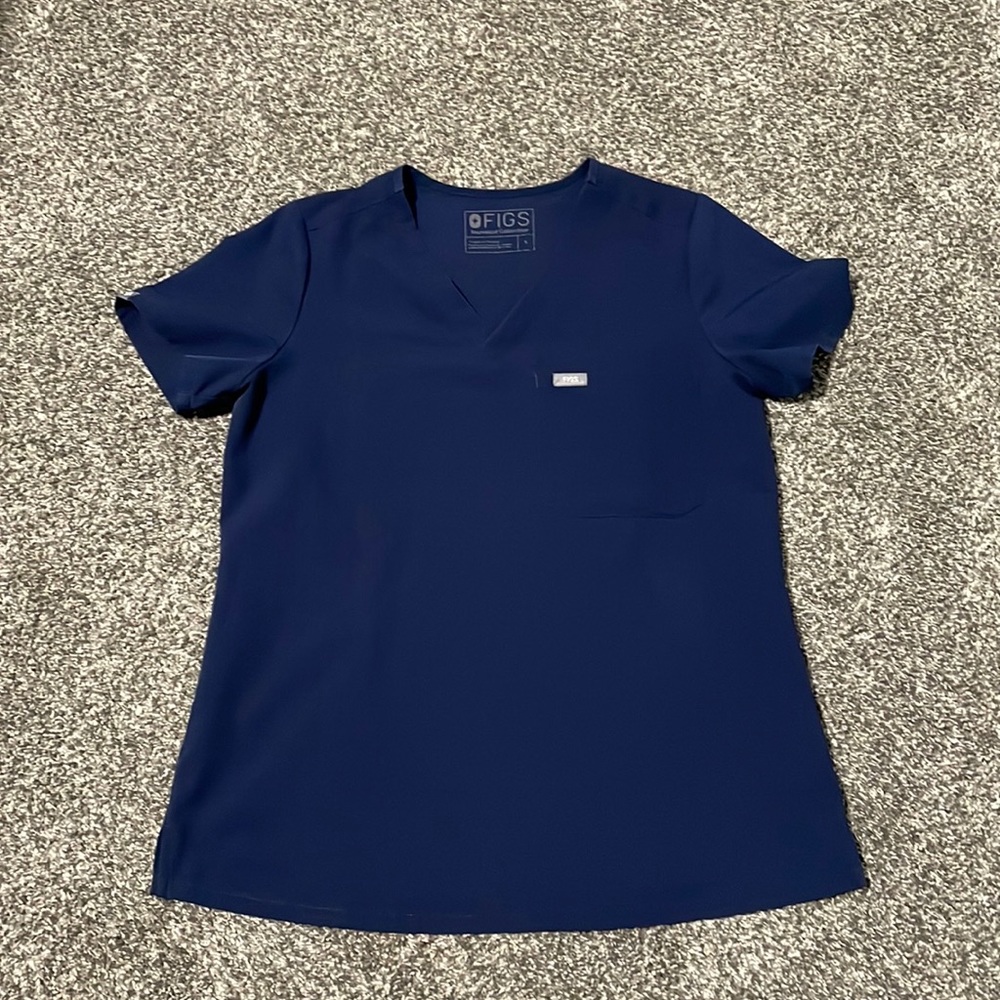 Figs Navy Catarina top size Small